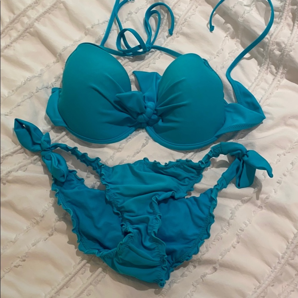 Aqua bikini